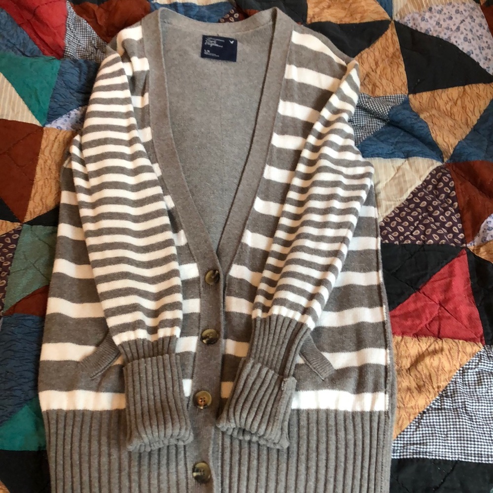 American Eagle cardigan